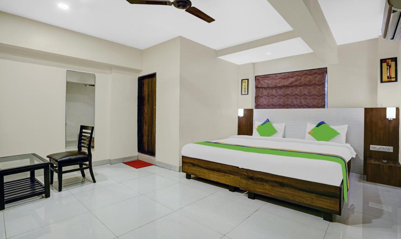 Treebo Trend Aishwarya Comfort Stay Hotel 3*